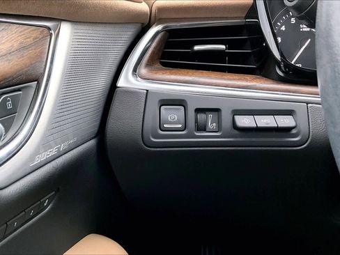 Used 2022 Cadillac XT5 Sportv w/ Platinum Package image 35