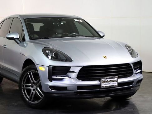 Used 2020 Porsche Macan AWD/4WD image 6