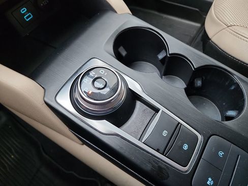 Used 2022 Ford Escape SEL image 29