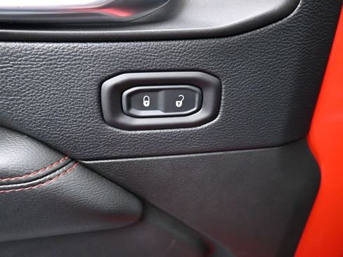 Used 2019 Jeep Wrangler Unlimited Rubicon w/ LED Lighting Group image 12