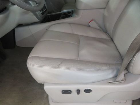 Used 2010 GMC Sierra 2500 SLT w/ SLT Convenience Package AWD/4WD image 20