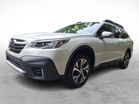 Used 2022 Subaru Outback Limited AWD/4WD image 3