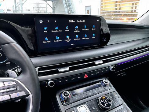 Used 2025 Hyundai Palisade Limited image 19