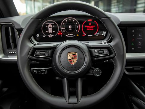 Certified 2026 Porsche Cayenne AWD/4WD image 28