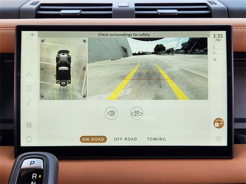 Used 2024 Land Rover Defender 90 Carpathian Edition image 17