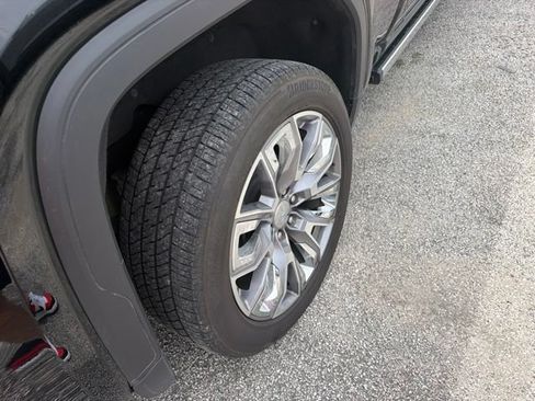 Used 2023 GMC Sierra 1500 Denali w/ Denali Reserve Package AWD/4WD image 15