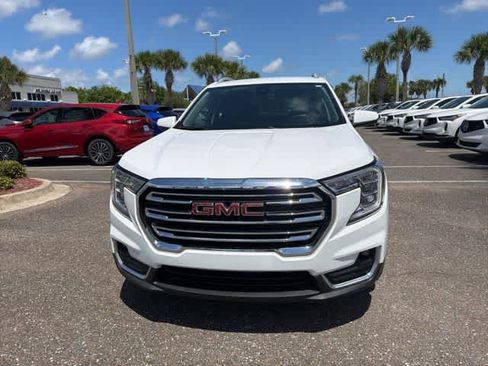 Used 2023 GMC Terrain SLT FWD image 4