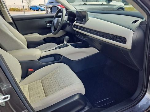 Used 2024 Honda HR-V LX image 12