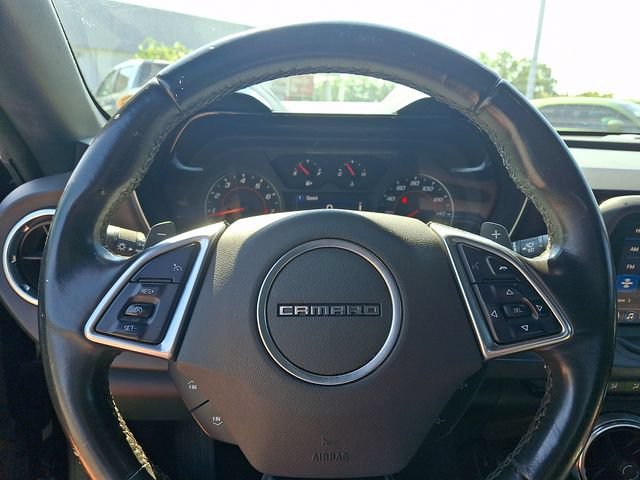 Used 2021 Chevrolet Camaro LT w/ Technology Package RWD image 19