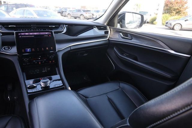 Used 2024 Jeep Grand Cherokee Limited 4xe AWD/4WD image 28