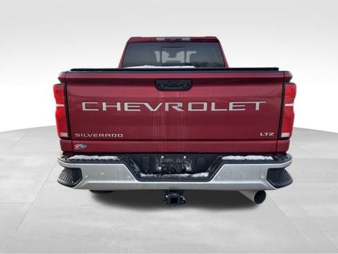 Used 2025 Chevrolet Silverado 2500 LTZ w/ LTZ Premium Package image 4