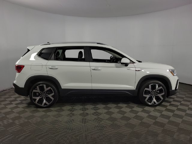 Used 2023 Volkswagen Taos SEL AWD/4WD image 10