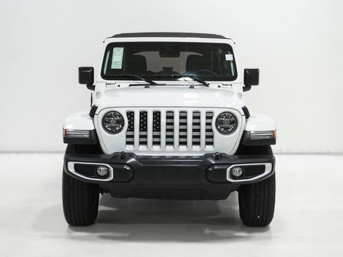 Certified 2019 Jeep Wrangler Unlimited Sahara image 3