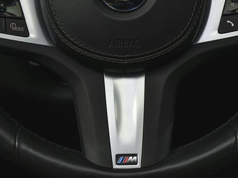 Used 2023 BMW X7 xDrive40i w/ M Sport Package image 39