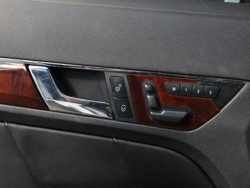 Used 2011 Mercedes-Benz E 550 Cabriolet w/ Premium 2 Pkg image 46