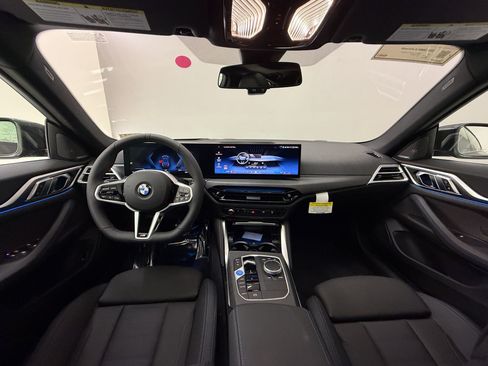 New 2026 BMW i4 eDrive40 w/ M Sport Package RWD image 17