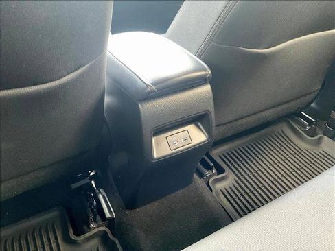 Used 2025 Toyota Corolla SE FWD image 21