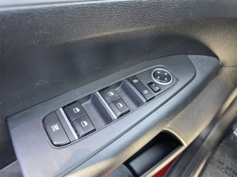 Used 2023 Kia Forte LXS image 27