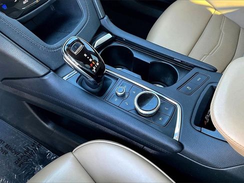 Certified 2023 Cadillac XT6 Sport w/ Platinum Package image 18