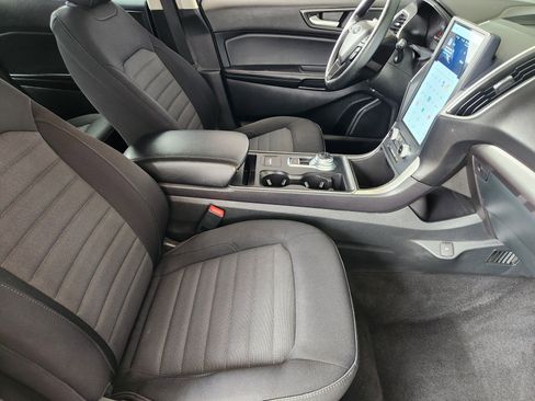 Used 2023 Ford Edge SE w/ Black Appearance Package AWD/4WD image 14