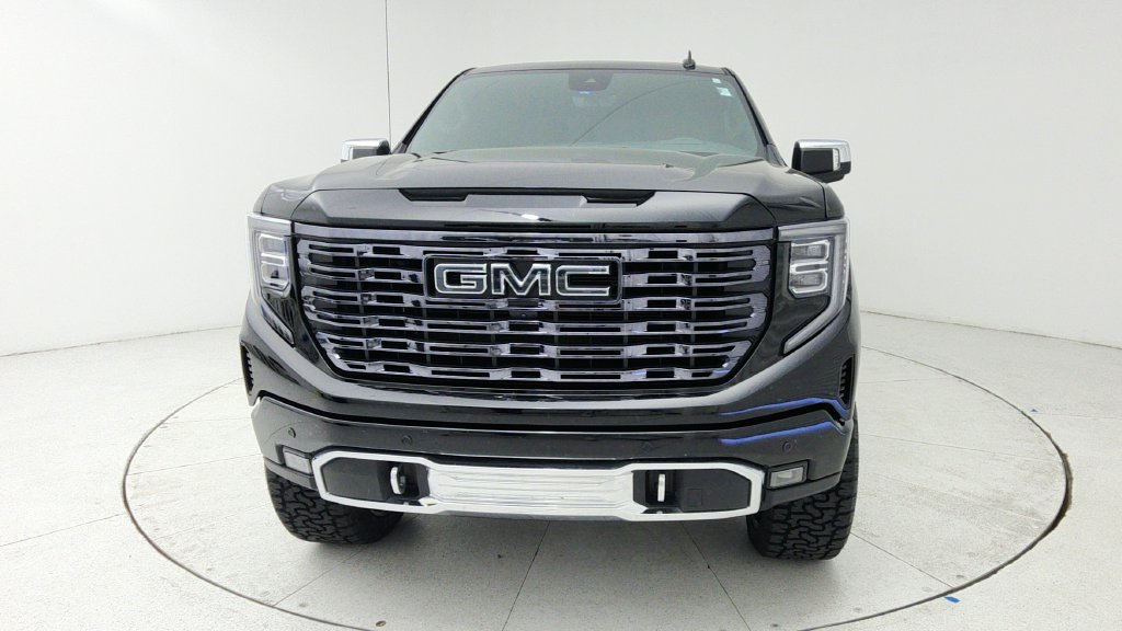 Used 2026 GMC Sierra 1500 Denali Ultimate AWD/4WD image 2