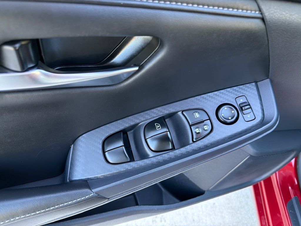Used 2024 Nissan Sentra SV FWD image 17