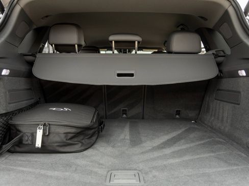 Used 2023 Porsche Cayenne image 37