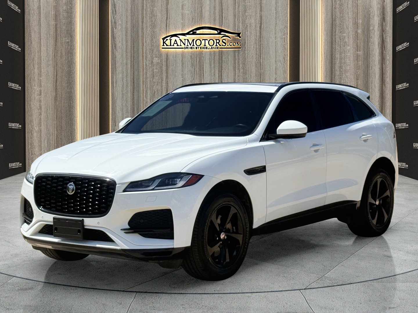 Used 2023 Jaguar F-PACE S AWD/4WD image 4