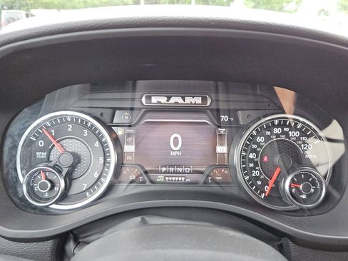 Used 2022 RAM 1500 Big Horn AWD/4WD image 23