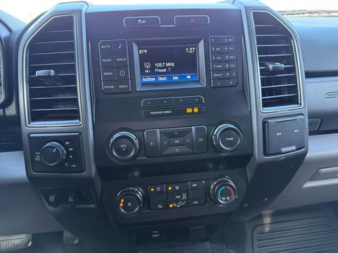 Used 2019 Ford F250 XLT w/ XLT Value Package image 27