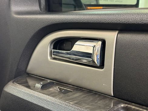 Used 2017 Ford Expedition Limited w/ Equipment Group 301A AWD/4WD image 39