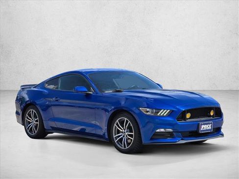 Used 2017 Ford Mustang Coupe RWD image 3