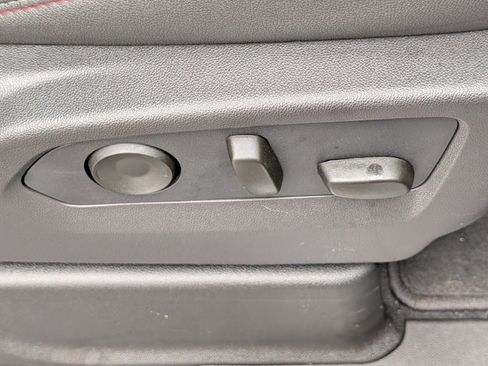 Used 2025 Chevrolet Tahoe RST w/ Comfort Package image 28