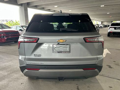 Used 2025 Chevrolet Equinox LT AWD/4WD image 4