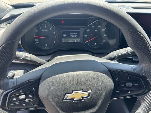 Used 2024 Chevrolet Trax LS w/ Driver Confidence Package FWD image 16
