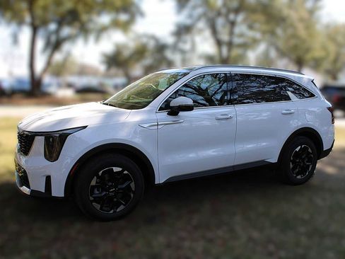 New 2026 Kia Sorento S w/ S Panoramic Sunroof Package image 15