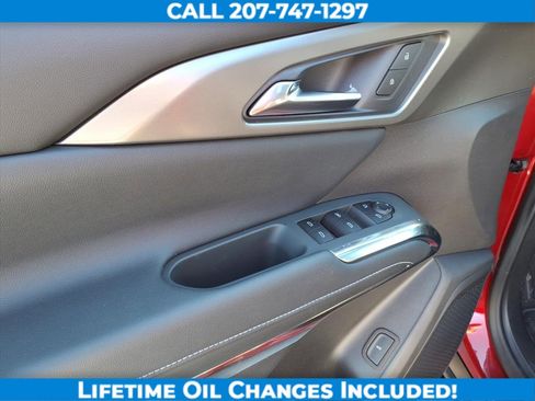 New 2026 Chevrolet Traverse LT image 11