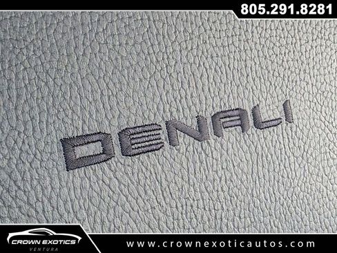 Used 2025 GMC Yukon XL Denali image 14