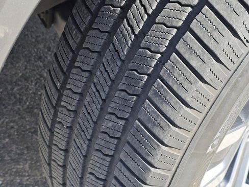 Used 2018 Nissan Armada SL w/ Premium Package image 18