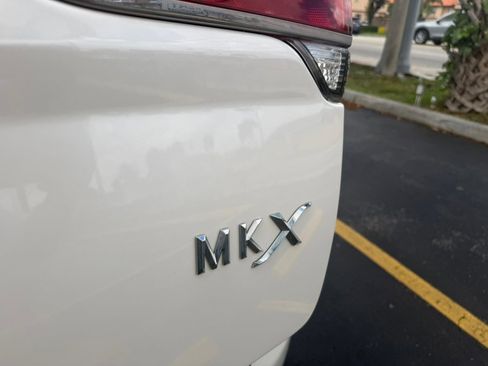 Used 2015 Lincoln MKX FWD w/ Equipment Group 102A image 18