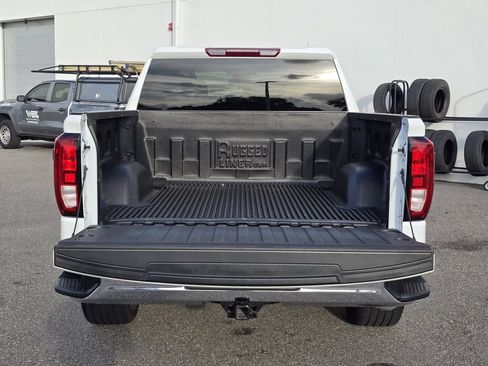 Certified 2025 GMC Sierra 1500 SLE RWD image 15