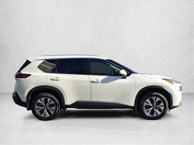 Used 2021 Nissan Rogue SV w/ Premium Package FWD image 4