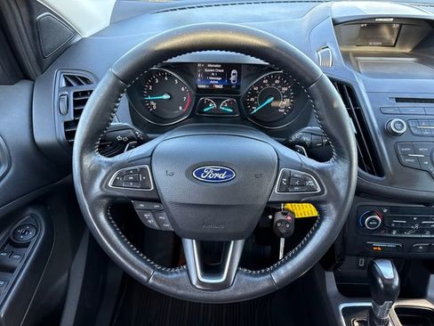 Used 2018 Ford Escape SE w/ SE Sport Appearance Package image 32
