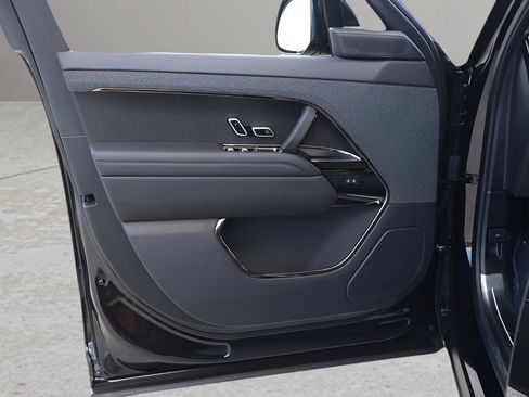 New 2026 Land Rover Range Rover Sport Dynamic SE AWD/4WD image 10