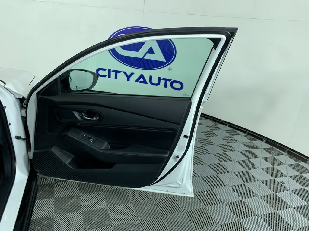 Used 2023 Honda Accord Sport image 36