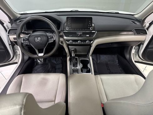 Used 2018 Honda Accord LX image 13