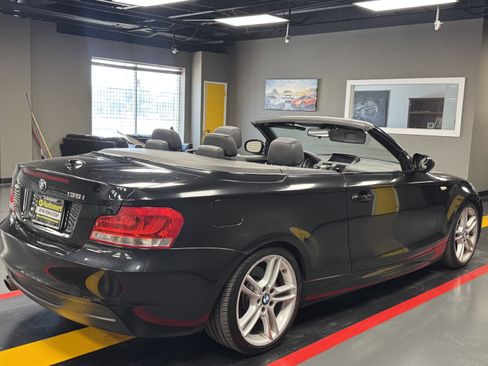 Used 2012 BMW 135i Convertible image 6