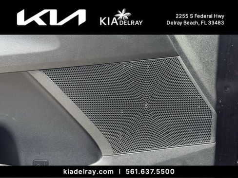 Used 2025 Kia Sorento EX w/ Panoramic Sunroof Package FWD image 17