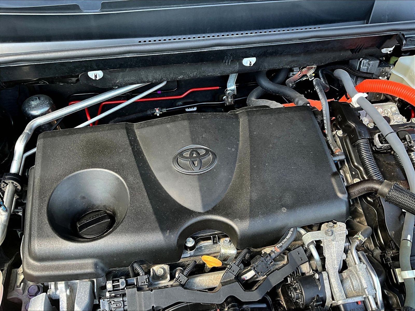 Used 2021 Toyota RAV4 Limited w/ Limited Grade Weather Package AWD/4WD image 32