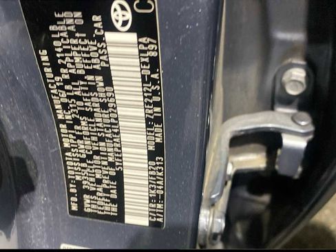 Used 2020 Toyota Corolla LE image 4